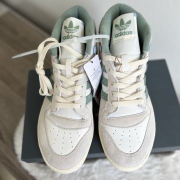 ADIDAS Tenisice VISOKE vel 42 2/3 ORGINAL NOVO