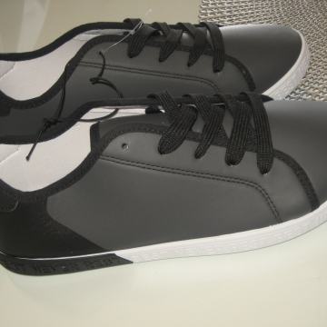 TENISICE BR. 38 - NOVO