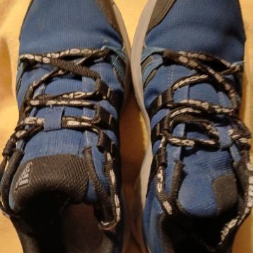 Tenisice br.42-Adidas