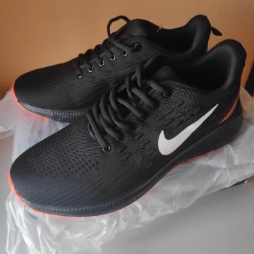 NIKE tenisice br 45