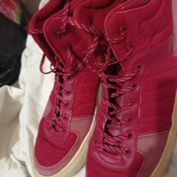 TENISICE br.46-duboke