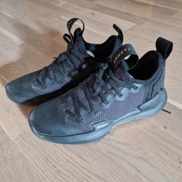 Tenisice za košarku Tarmak br. 39