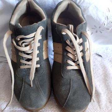 Tenisice kozne br 40