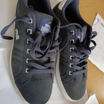 Tenisice Lonsdale br 40