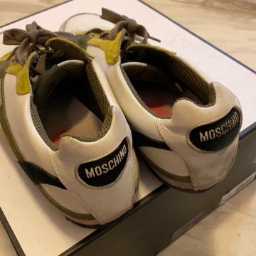 Tenisice MOSCHINO vel 44