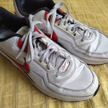 Tenisice Nike "Air Max" bijele br 46 (odgovaraju i manjoj nozi)