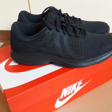 Tenisice Nike br. 43