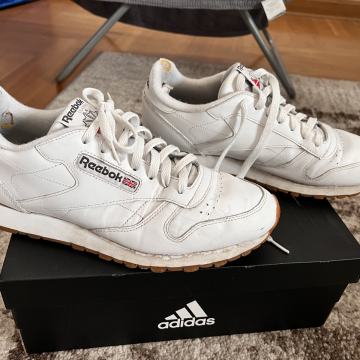 Tenisice Bijele Reebok Classic vel.44
