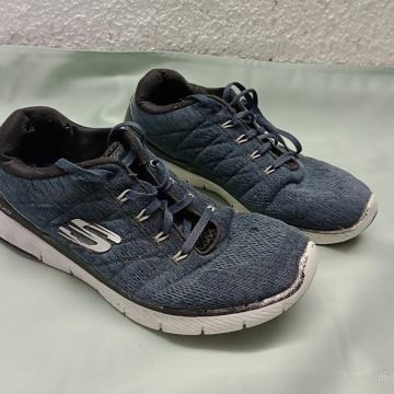 Tenisice Skechers lite weight, br.42