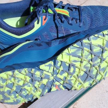 Tenisice za trčanje Mizuni-Wave ibuki 3-vel42,5