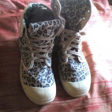 Tenisice br 40-VISOKE-NOVE-2x-Tigar uzorak