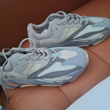 Tenisice yezzy adidas .br.41