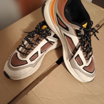 Tenisice Zara 41 broj