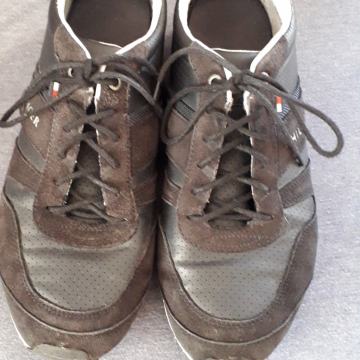 125 kn Tommy Hilfiger tenisice vl.42