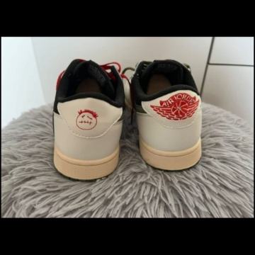 travis scott olive br 44