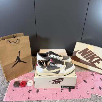 Travis Scott Reverse Mocha