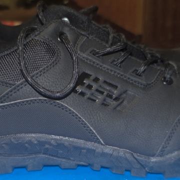 Tri para broj 45, nenošeno, tvornički miris