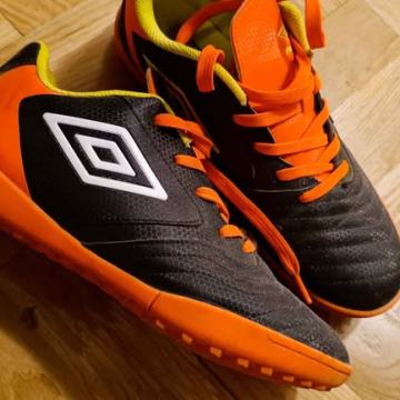 UMBRO KOPAČKE ZA NOGOMET vl.39