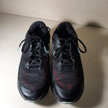Under Armour Charged Bandit 6 Tenisice - vel. 44.5