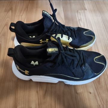 UNDER ARMOUR FUTR X3
