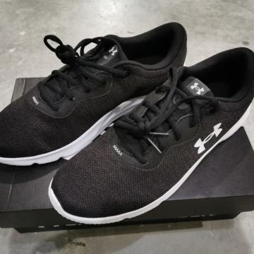 Under Armour Mojo 2