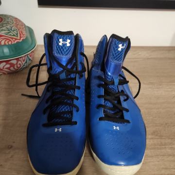Under armour tenisice 42,5