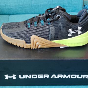 Under Armour TriBase Reign 6 *NOVO*