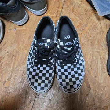 vans 44