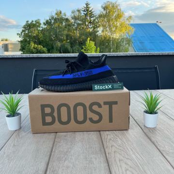 Yeezy 350 v2 Blue dazzling