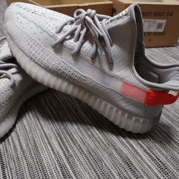 yeezy boost 35