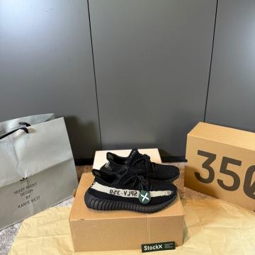 Yeezy Boost 350 Oreo