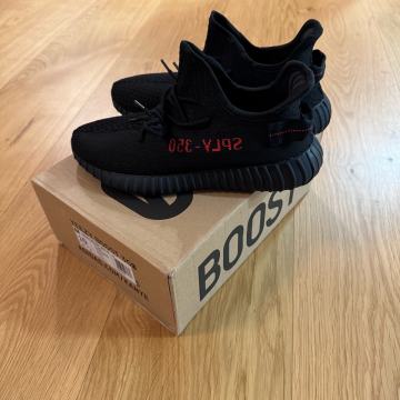 Yeezy Boost 350 V2 Core