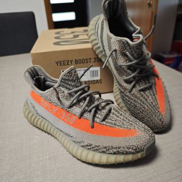 YEEZY BOOST 350 V2
