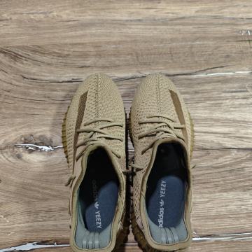 Yeezy Boost 350 v2