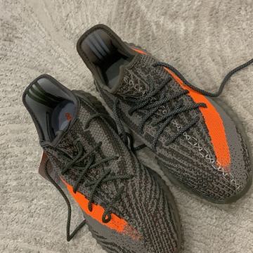 Nove yeezy tenisice!