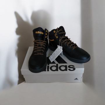 Zimske tenisice Adidas crne vel 44