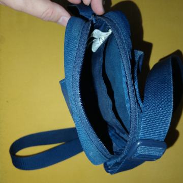 Adidas torbica plava