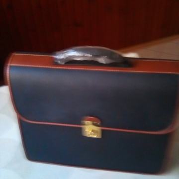 Aktovka od  PU kože, NOVO!!!!