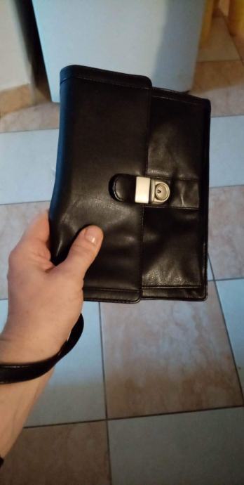 C.Comberti 15x25x9 kožna torbica kvalitetna
