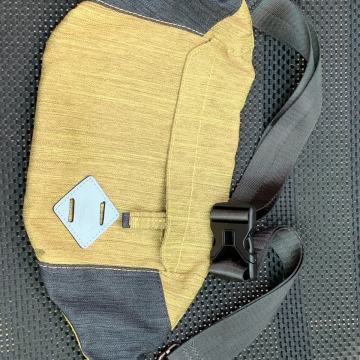 Camel Active pojasna torbica