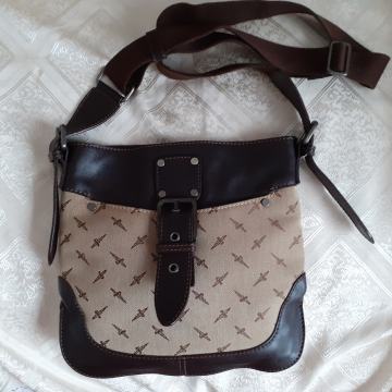 Cesare Paciotti original Messenger torbica