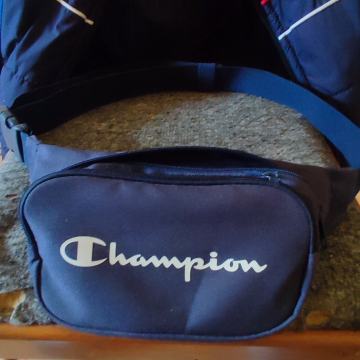 NOVA CHAMPION TORBICA