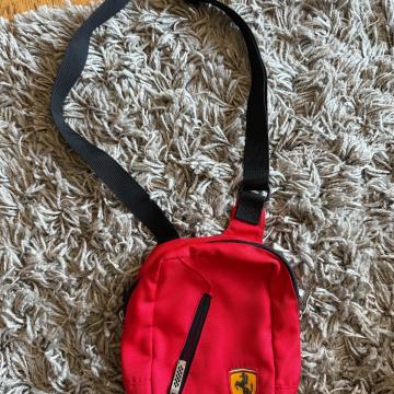 Ferrari torbica