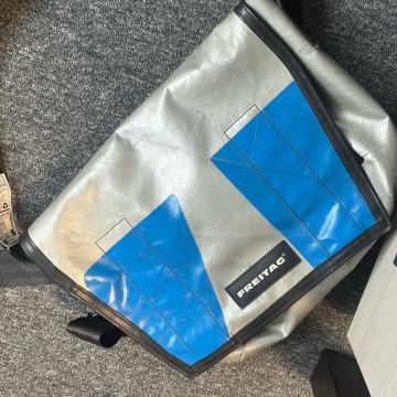 FREITAG F14 DEXTER