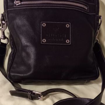 Gucci,crossbody muška  kožna torba