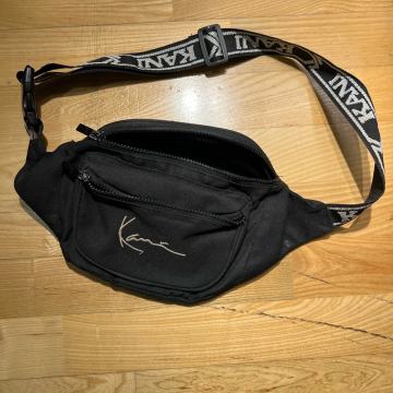 Karl Kani muska torbica