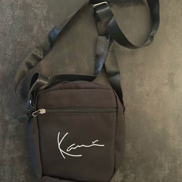 Karl kani torbica
