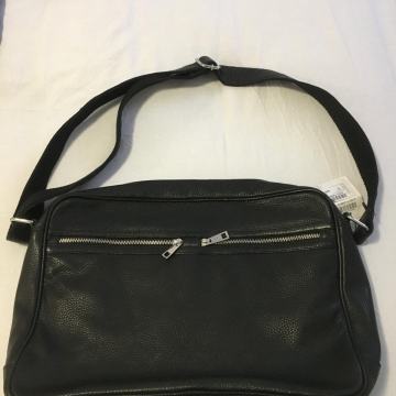 Kožna torba (nova s etiketom)