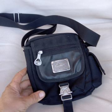 Lacoste torbica na rame kvalitetna podesiva i lijepa