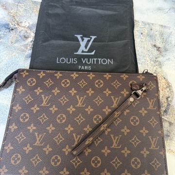 LOUIS VUITTON torba